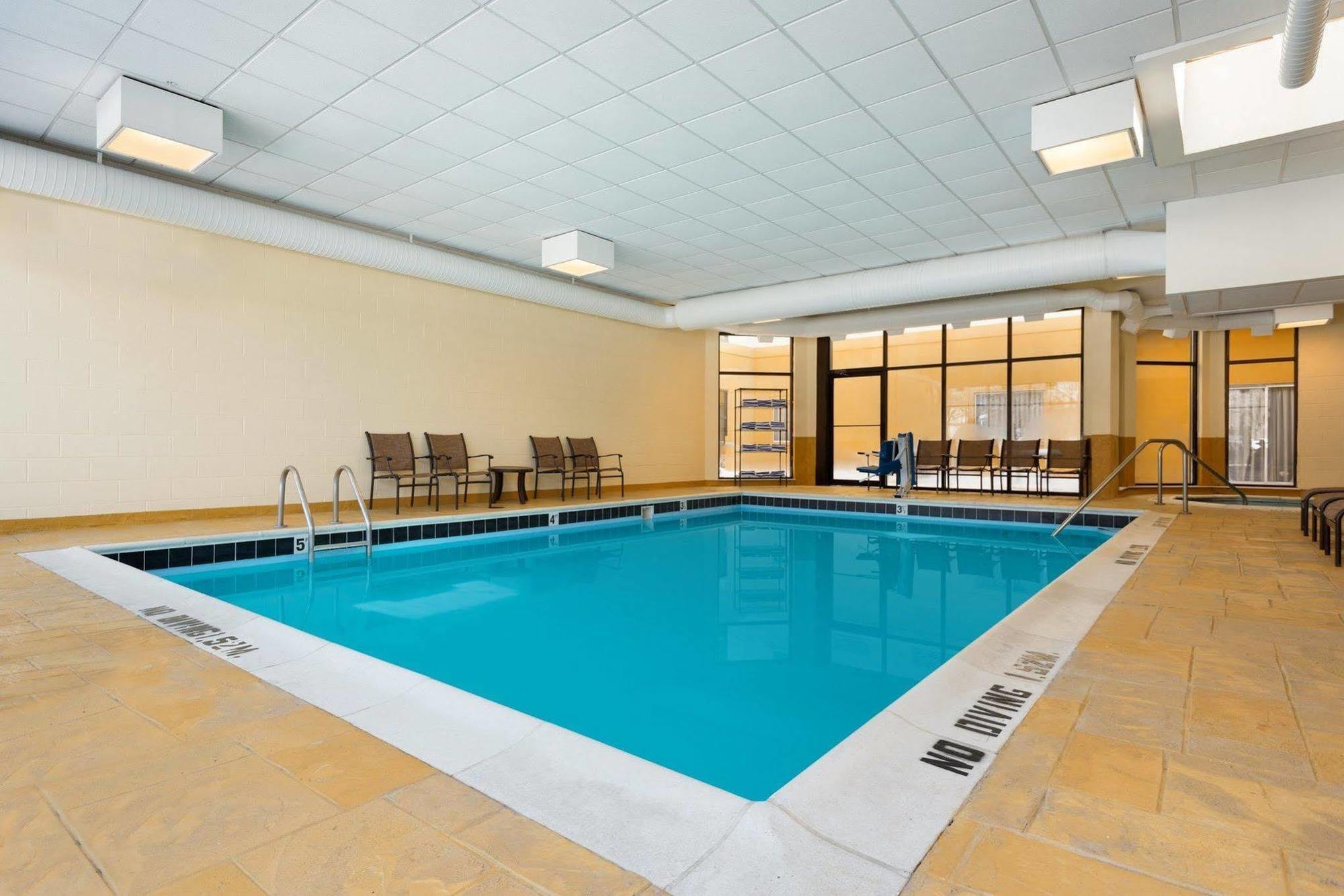 Montrose Radisson Akron-Fairlawn Copley מראה חיצוני תמונה